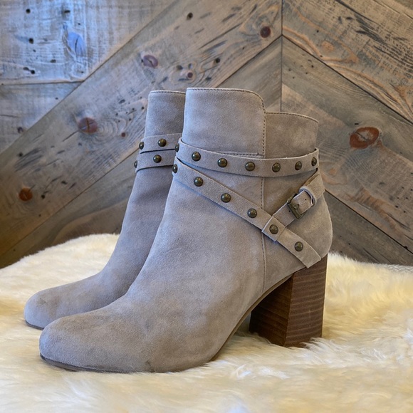 BP Gray Kolo Flared-Heel Booties 8 - Picture 1 of 8